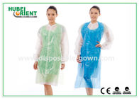 Smooth Surface Disposable PE Aprons/Emboss Process PE Apron For Disposable Use