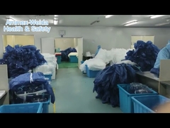 Εργασιακό ένδυμα μη υφασμένο τύπου 5 Ενδυμασία μίας χρήσης με κάλυψη και κάλυψη ποδιών για την προστασία του σώματος